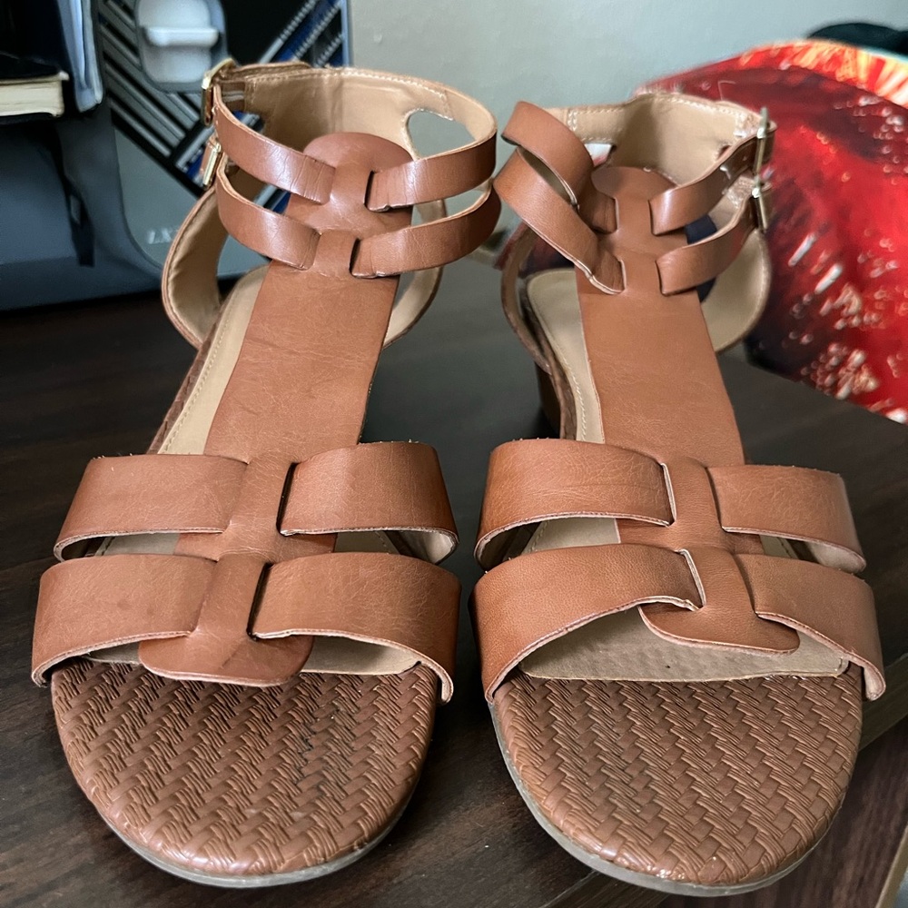 Franco Sarto brown double strap 2 inch sandals
